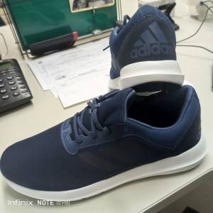 Tnis Adidas / Nmero 43 /  Original  / Novo Na Caixa