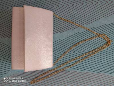 Bolsa Pequena Com Brilhos Sutis