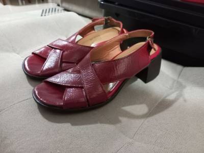 Sapatos Em Couro
