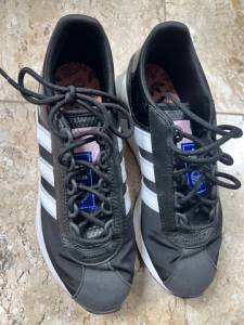 Tnis Adidas