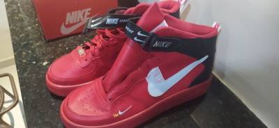 Tnis Nike