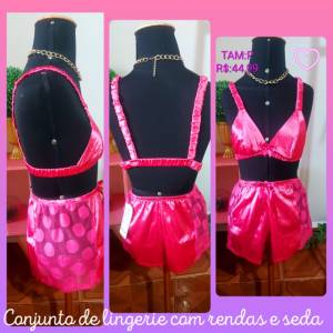 Conjunto De Lingerie Com Rendas E Seda