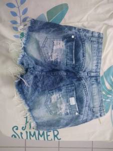 Short Jeans