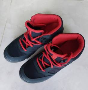 Bota Quechua Decathlon Tam. 36