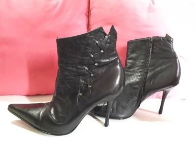 Bota Feminina De Couro N 38
