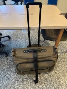 Mala De Viagem E Porta Terno Samsonit Com Rodinhas