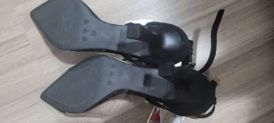 Sapato De Salto Novo 35