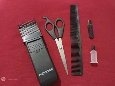 Mquina Pioddice Barba Pezinho Bateria Recarregvel Nova Promoo