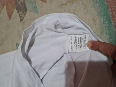 Duas Camisetas Calvin Klein