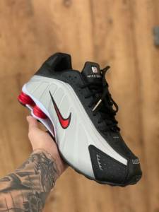Tnis Nike R4 Top