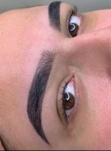 Design De Sobrancelha Com Henna