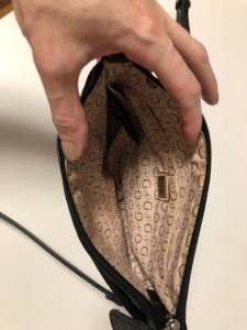 Bolsa Guess Preta E Prata, Transversal