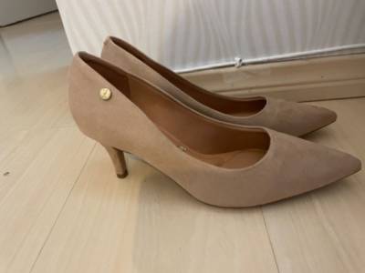 Scarpin Nude Camura