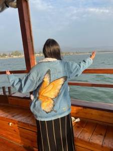 Jaqueta Jeans Oversized Forrada E Pintada A Mo