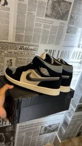 Air Jordan 1 Mid - Satin Grey Tam 43
