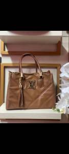 Bolsa Da Lv Com Ala Transversal