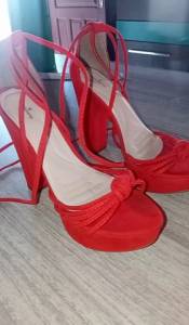 Salto Alto Vermelho Meia Pata
