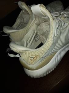 Tenis Adidas Alphabounce