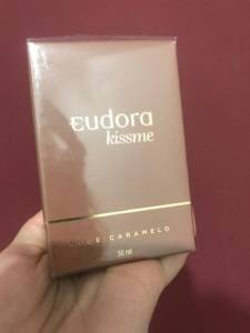 Perfume Eudora Kiss Me Nude Caramelo