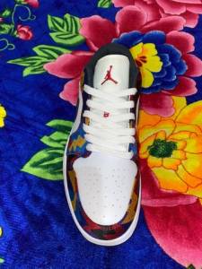 Nike Air Jordan 1 Low. Tamanho  40 Novo!