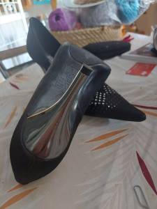 Scarpan Em Cetim Com Strass