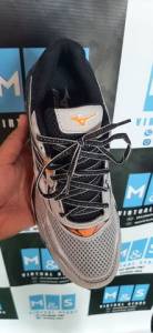 Tnis Mizuno