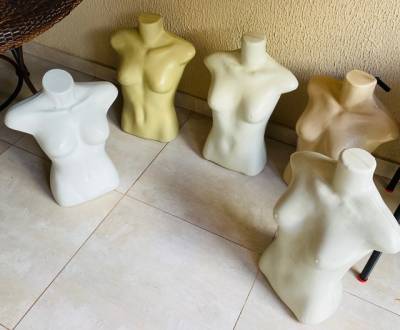 Manequins