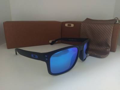 Oculos De Sol Oakley Holbrook Policarbonato Azul