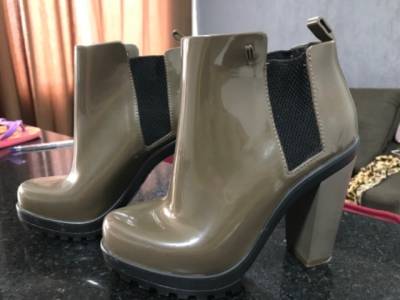 Bota Melissa