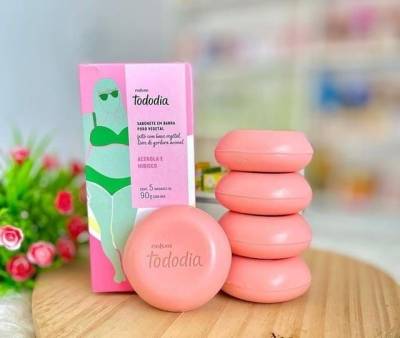 Sabonetes Em Barra Natura Tododia Acerola E Hibisco 5 Un. De 90g