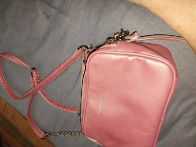 Vende Essa Bolsa De Lado