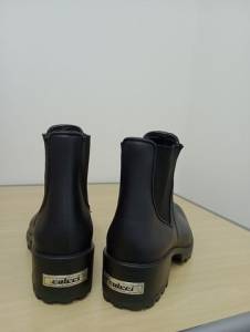 Bota Chelsea Colcci Tratorada Preta