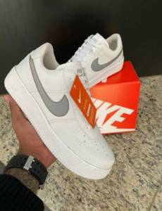Tnis Nike Air Force One Refletivo - 199,99