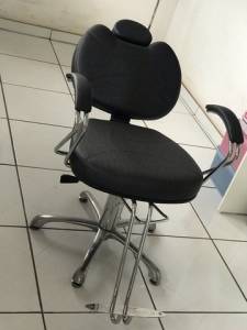 Vendo Cadeira Reclinvel De Salo .