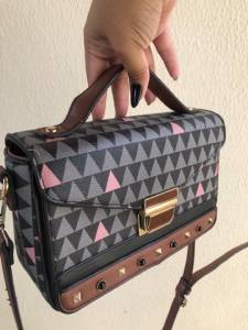 Vendo Bolsa Muito Nova
