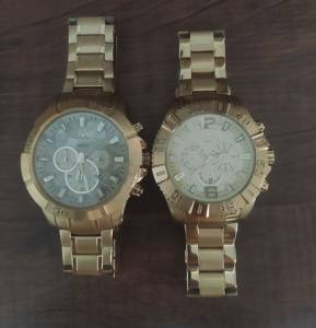 Dois Relgios Technos Dourado.