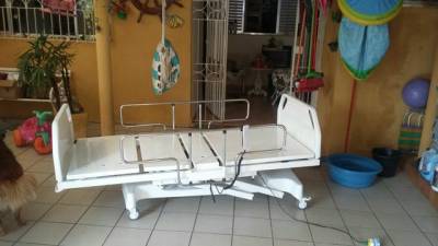 Icama Hospitalar Eletronica Luxo 8 Pos,com Ajuste De Altura No Leito