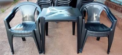 Cadeiras De Plstico Poltrona - 280 O Jogo