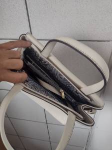 Bolsa Feminina Branca/bege De Mo Pequena