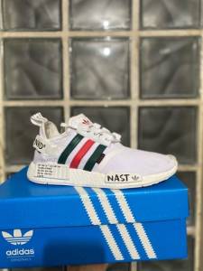Adidas Nmd R1 Nast. Tamanho 40. Novo!