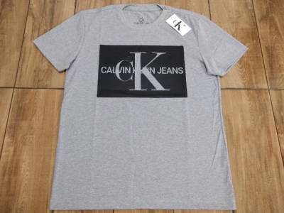 Camiseta Calvin Klein Nova (tamanho M, G E Gg) *promoo*