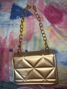 Bolsa Ombro Dourada