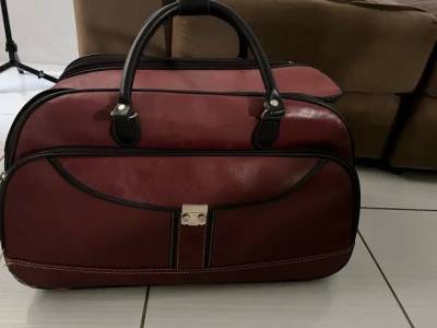 Mala Em Couro Em �timo Estado