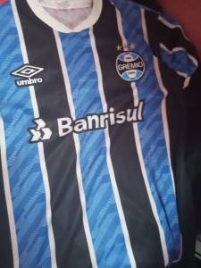 Vendo Todas Essas Camisas De Time Usadas