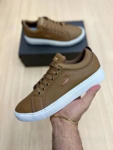 Tnis Lacoste