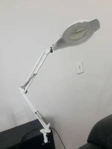 Luminria De Mesa Com Lupa Led Profissional