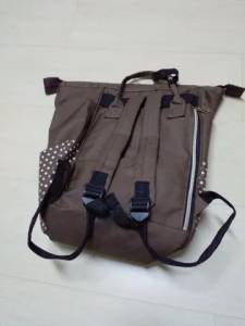 Mochila Marron Estudante Com Ala E Carregar No Ombro