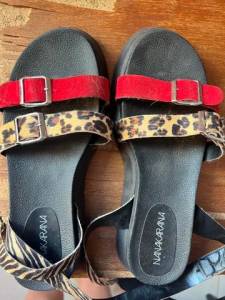 Sandlia Preta 39 Com Detalhe Em Ona