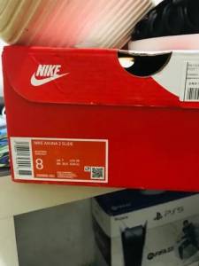 Sandlia Nike