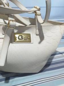 Bolsa  Da Carmem Stefani Nova .